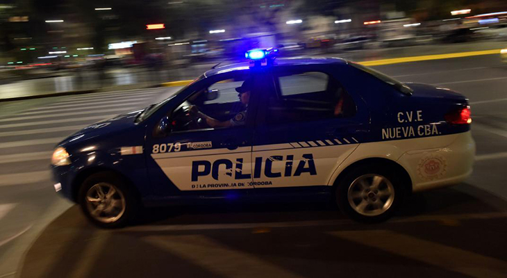 La policía desarticuló 130 fiestas clandestinas el fin de semana en Córdoba