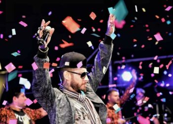 Ulises Bueno y un regalo para sus seguidores