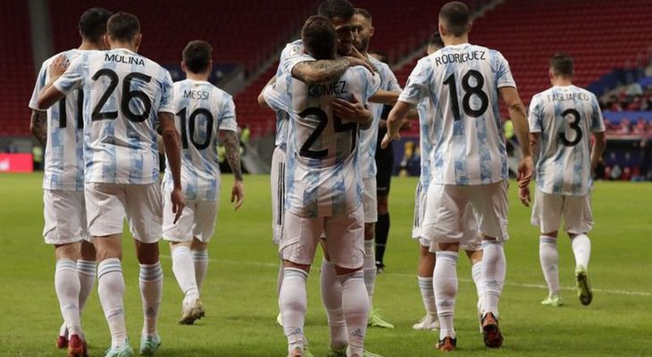 La selección argentina ganó y clasificó