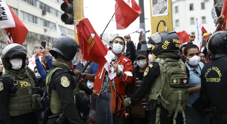 El Perú rural se instaló en Lima para defender el voto a Castillo