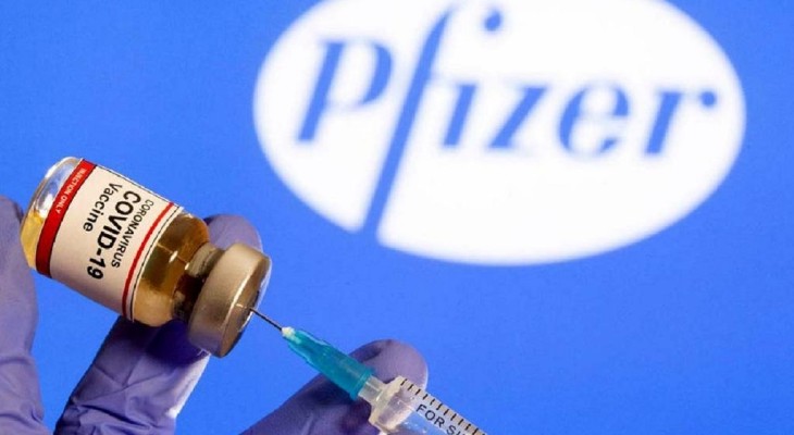 Siguen las críticas cruzadas por las vacunas de Pfizer