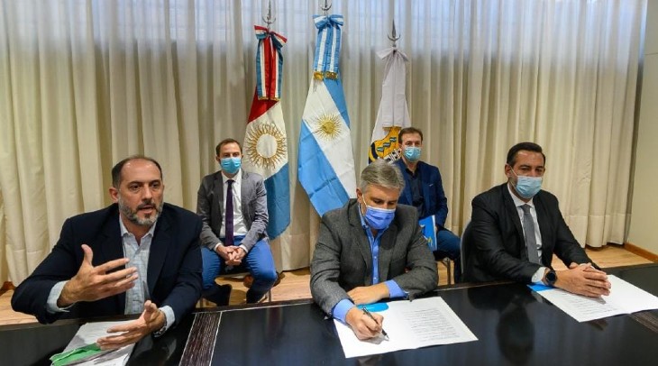 Municipalidad impulsa una mayor adhesión comercial a la Tarjeta Activa