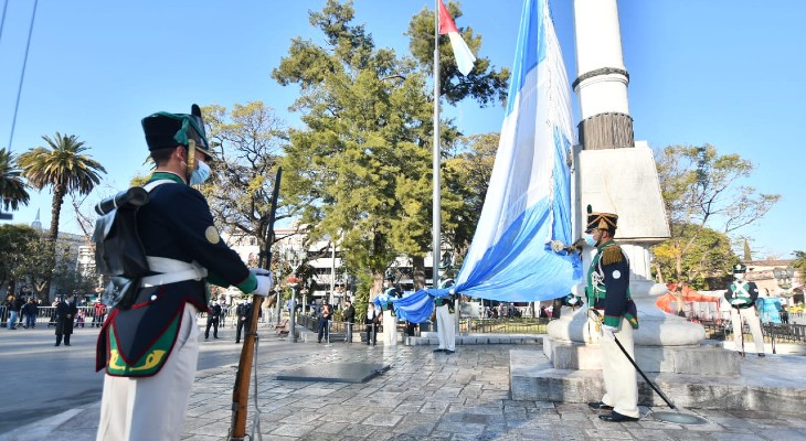 Córdoba celebró el 448°aniversario de su fundación en plaza San Martín