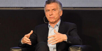 Macri se encuentra varado en Europa por suspensión de su vuelo
