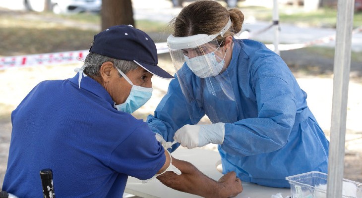 Se confirmaron 1.671 casos nuevos y 33 fallecimientos en la provincia