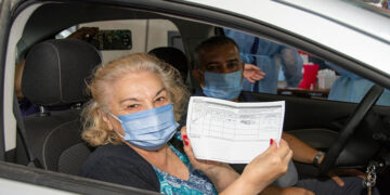Se vacunará con primera dosis y sin turno previo a mayores de 50 años
