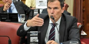 Bee Sellares reabre el debate por el uso de las pistolas Taser