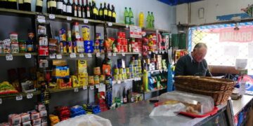 Una familia necesitó $ 68.588 en junio para no ser pobre