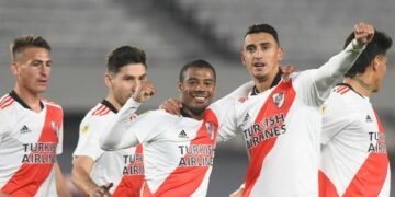 River se floreó y goleó a Unión