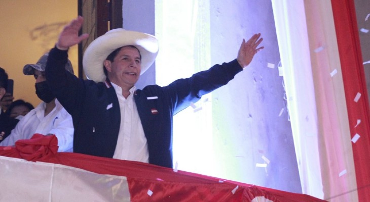 Castillo fue proclamado presidente de Perú