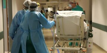 Confirmaron 2.143 contagios y 38 fallecimientos en Córdoba