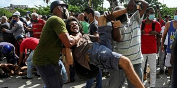 Cruce entre Díaz-Canel y Biden por las protestas