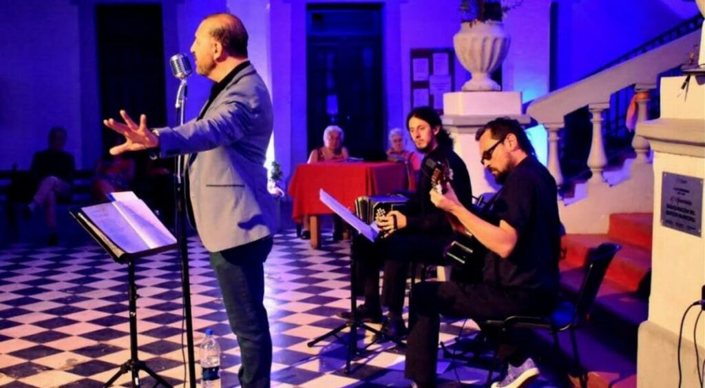 Una noche a puro tango, valses y milongas Una noche a puro tango, valses y milongas