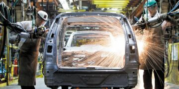 Crece la industria 8,2% en junio impulsada por la construcción