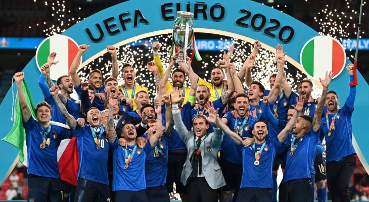 Italia venció a Inglaterra y se consagró campeón