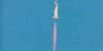 Jeff Bezos viajó al espacio durante diez minutos en su propia nave