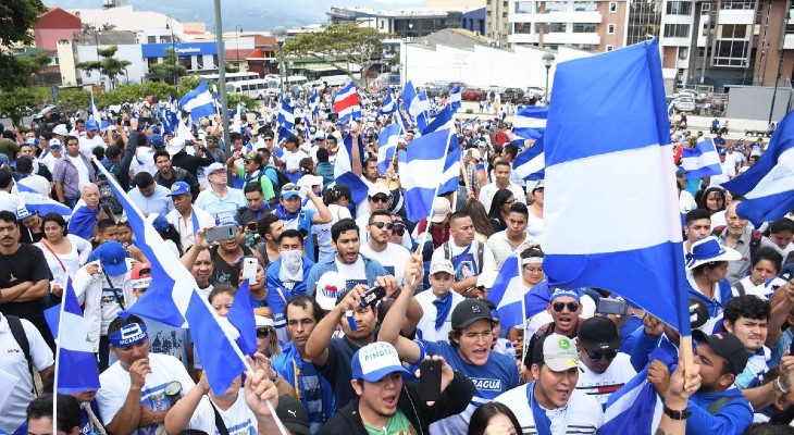 Más de 100.000 nicaragüenses exilados por persecución