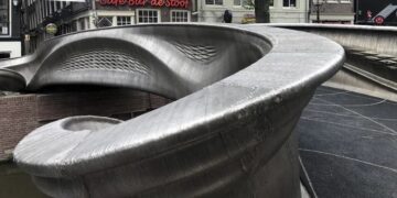 Imprimieron un colosal puente en 3D y lo instalaron en Ámsterdam