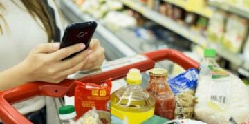 El salario mínimo ya no alcanza ni para cubrir la canasta básica