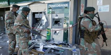 Decenas de muertos en Sudáfrica