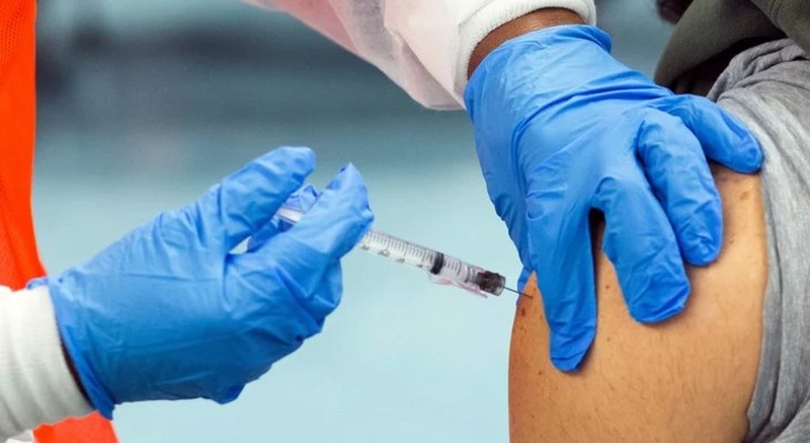Alertan sobre la necesidad de completar la vacunación ante la variante Delta