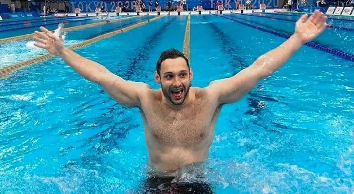 Carlomagno ganó una medalla de plata en natación