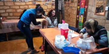 Vacunaron a adolescentes en una escuela del Cerro Champaquí