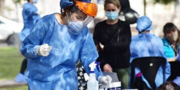 Covid-19 en Argentina: 300 muertes y 13.736 contagios