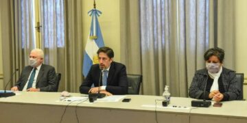 Gobierno y gremios acordaron nuevo salario inicial docente de $ 40.000
