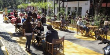 Restaurantes y hoteles pierden 90.000 empleos