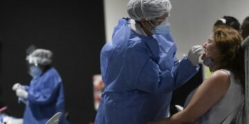 Confirmaron 9.764 nuevos contagios y 247 muertes en las últimas 24 horas