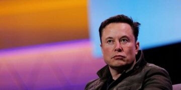 Elon Musk anunció que Tesla desarrollará robots humanoides para 2022