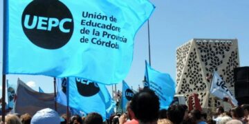 Los gremios estatales esperan lograr una suba anual del 45%
