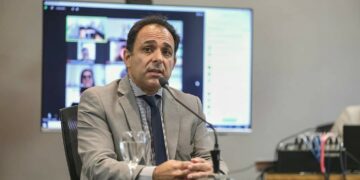 Sorpresivo pedido del fiscal General para suspender el aborto legal