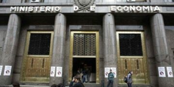 Economía colocó bonos por $ 146.345 millones