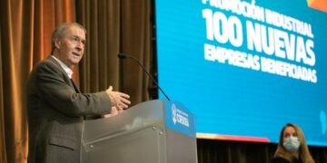 Entregan beneficios para 100 industrias de la provincia