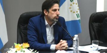 Trotta oficializó la vuelta a la presencialidad en las escuelas