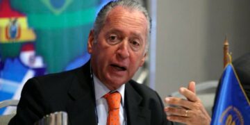 Ni salario ni regreso a la presencialidad para quien no se vacune