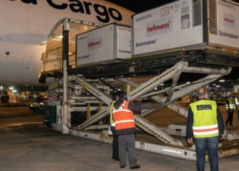 Siguen arribando más lotes de vacunas