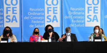 Evalúan la posibilidad de aplicar terceras dosis en noviembre