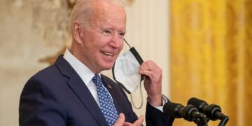 Biden planea una cumbre global por el Covid-19