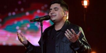 El cordobés Francisco Benítez arrasó y clasificó a la final de La Voz