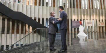 El vicegobernador Calvo recibió a su par salteño