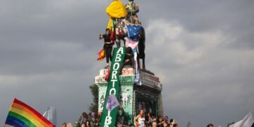 Con resistencia, Chile avanza a la despenalización del aborto