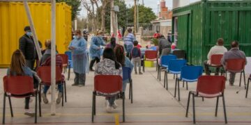 La vacunación se redirigirá hacia los barrios marginales
