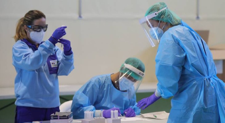Siguen bajando los casos globales de coronavirus