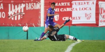 Instituto enfrenta a Barracas Central en Alta Córdoba