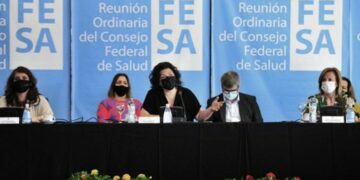 Analizarán una tercera dosis desde noviembre