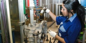 Inserción laboral para desempleadas mayores de 25 años