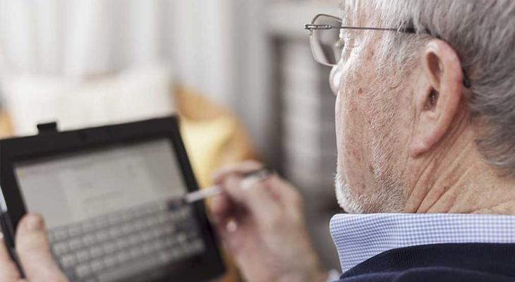 El 53% de las personas mayores de 75 años utiliza nuevas tecnologías